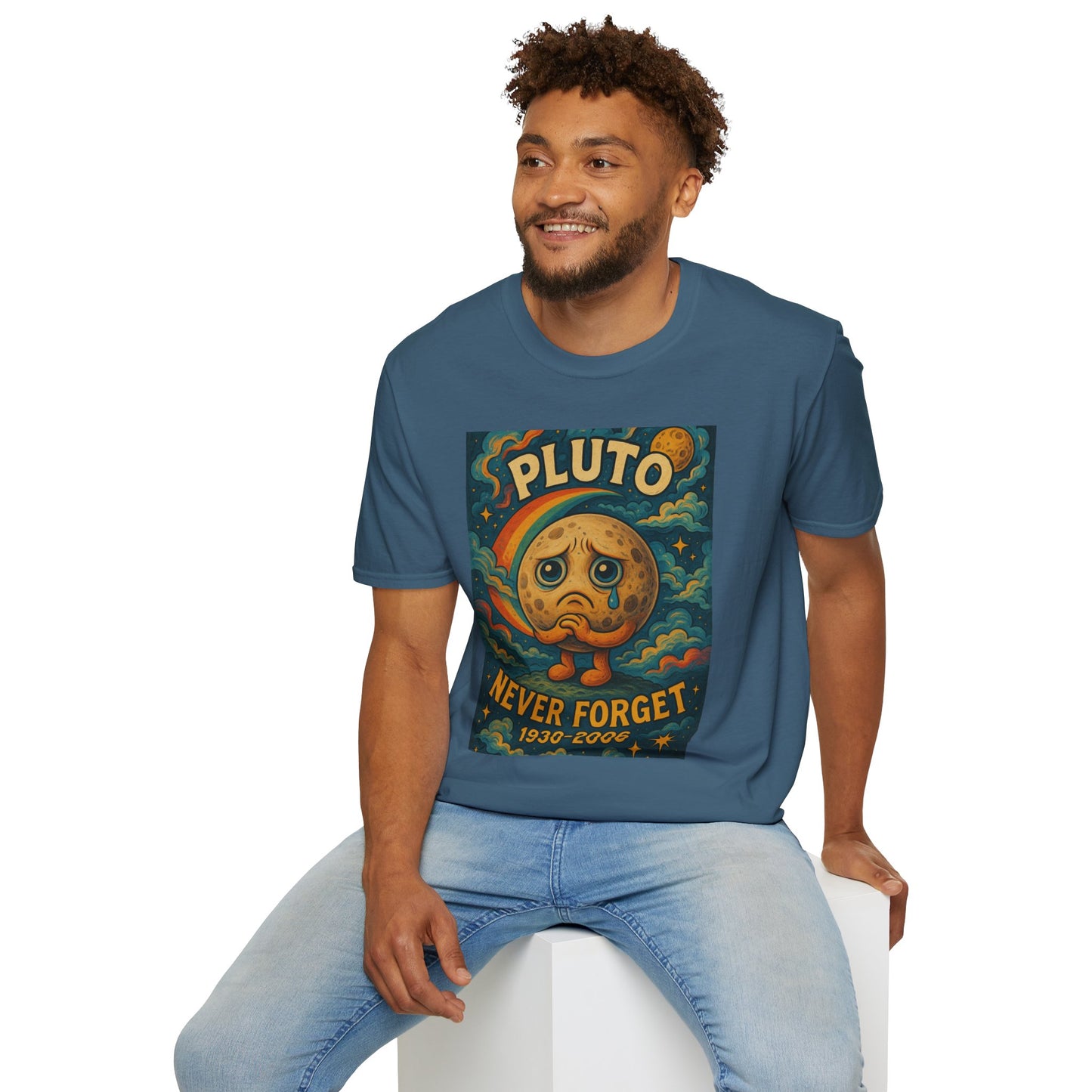 Pluto Never Forget Shirt Funny Space Tee for Astronomy Fans Nostalgic Planet Graphic Shirt Gift for Science Nerds and Stargazers Dwarf Planet Tribute T-Shirt